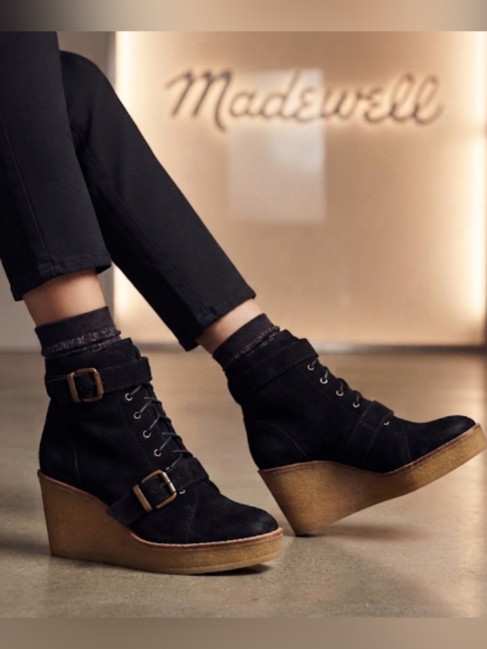 Authentic Madewell 1937 designer black suede
leather wedge ankle boots sz 8.5